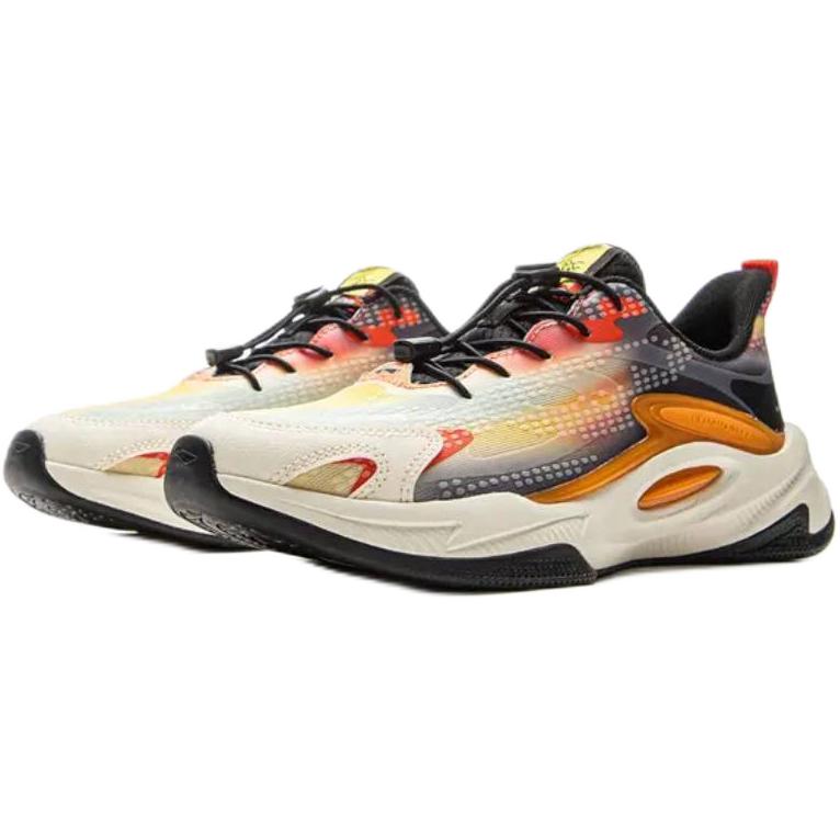 Кроссовки для бега Kids' Running Shoes Grade School из коллекции Sports Life LINING YOUNG, бежевый/оранжевый — фото 2
