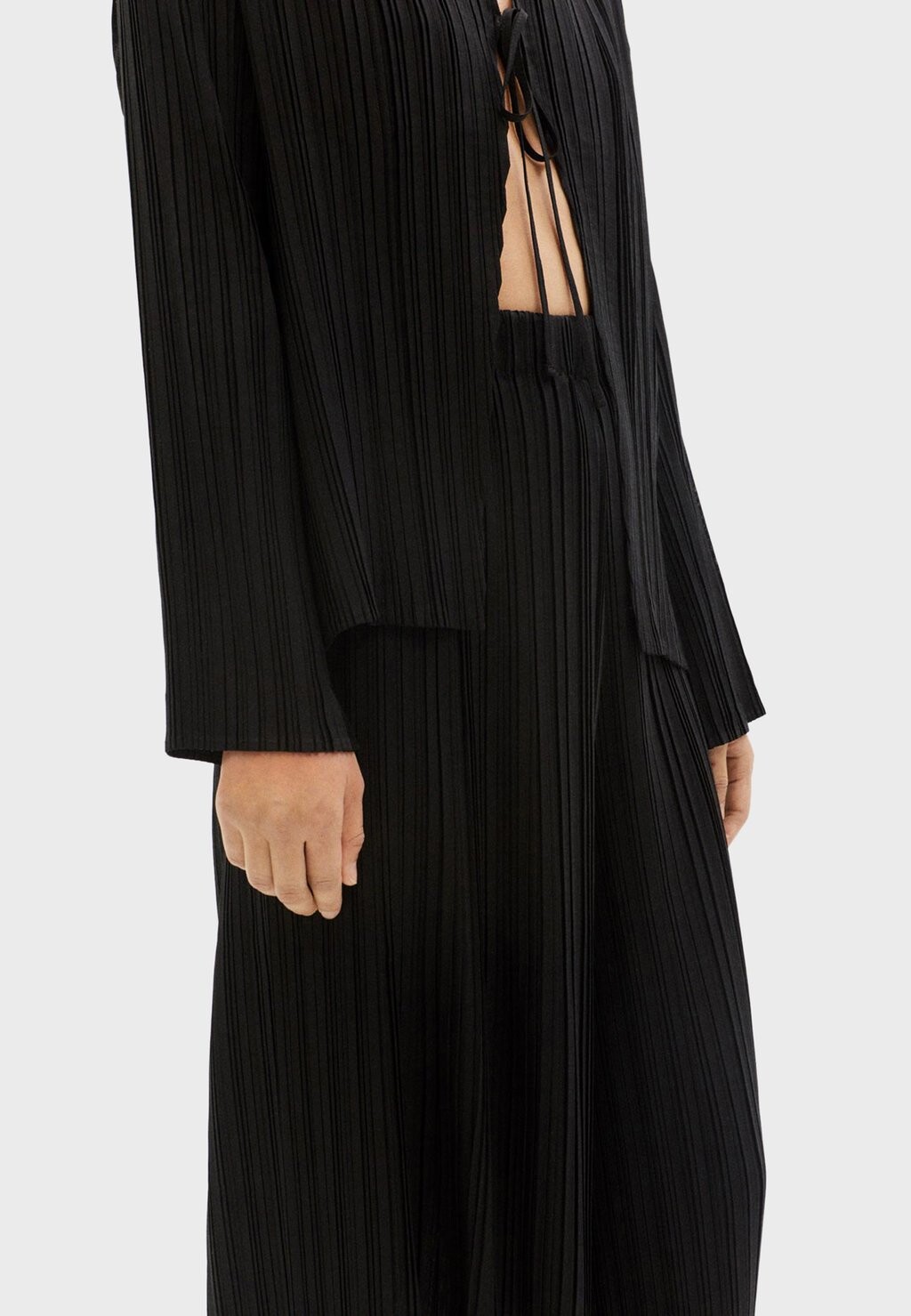 

Кардиган Thinking Mu, черный