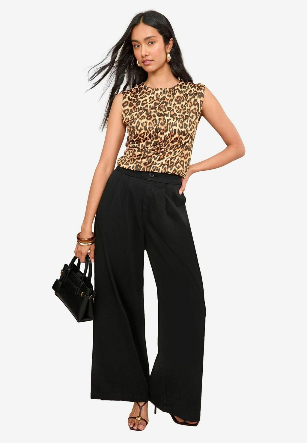 

Топ REGULAR FIT-SLINKY DRAPE Friends Like These, коричневый