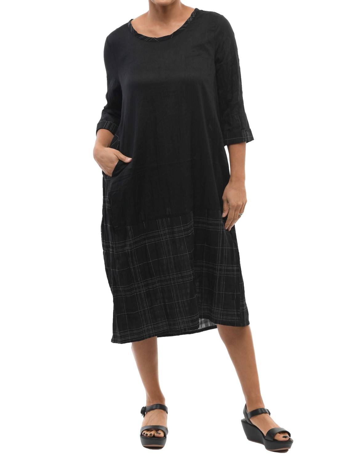 

Платье Byron Midi в черном ониксе Tulip Clothing