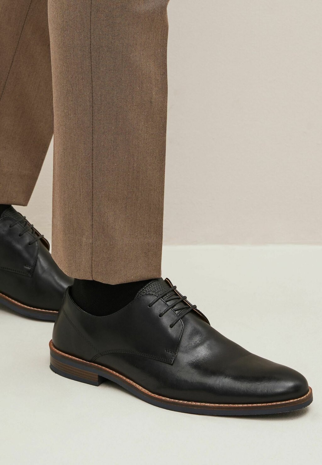 

Элегантные туфли на шнуровке Leather Derby Shoes Next, черный
