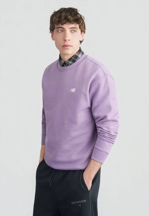 

Спортивная толстовка унисекс sport essentials crew New Balance, Candied Violet, Фиолетовый, Спортивная толстовка унисекс sport essentials crew New Balance, Candied Violet