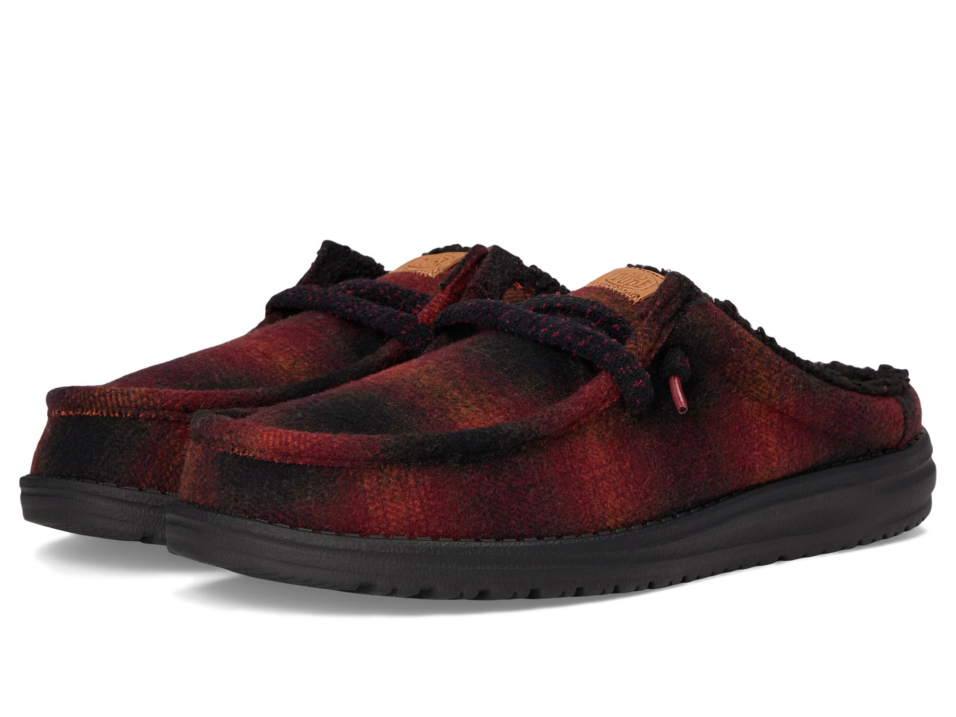 

Лоферы Hey Dude Wally Slip Cozy Plaid, цвет Red Plaid/Black