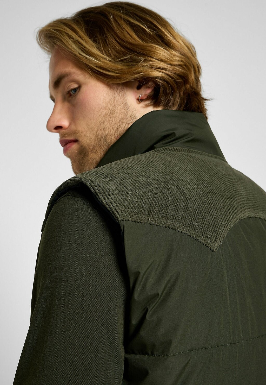 

Жилет REVERSIBLE WESTERN PUFFER Lee, зеленый