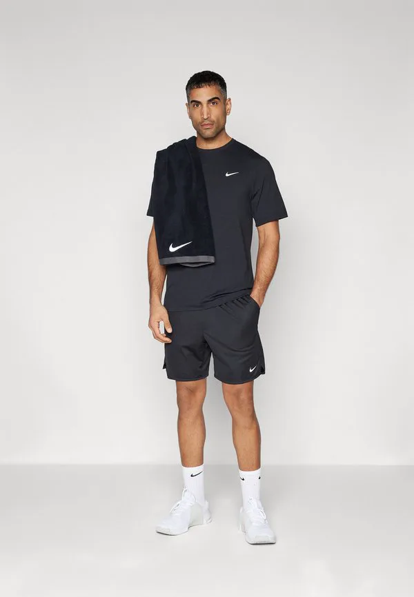 Спортивная футболка hyverse Nike Performance, Schwarz — фото 2