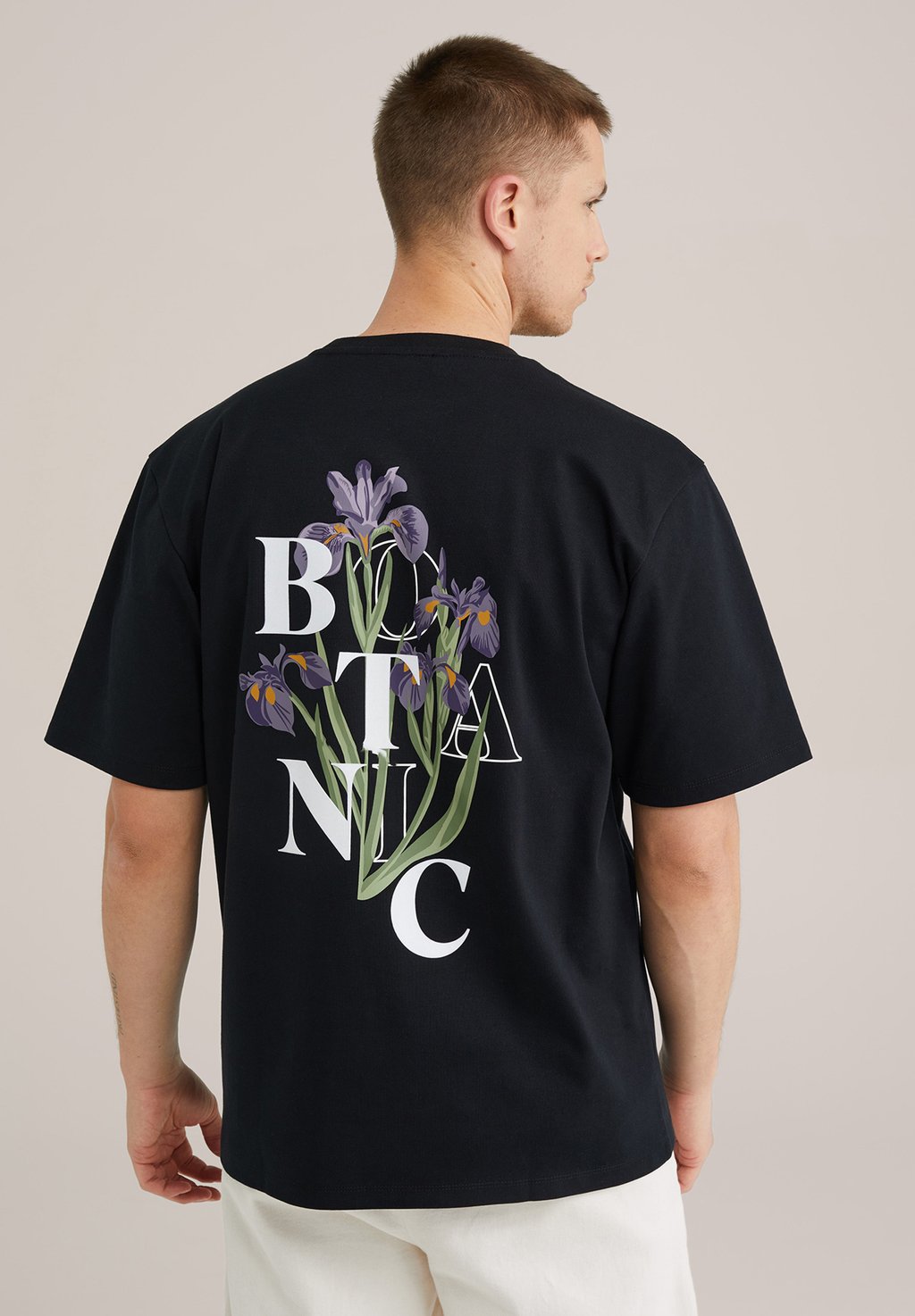 

Футболка с принтом WE Fashion, черный