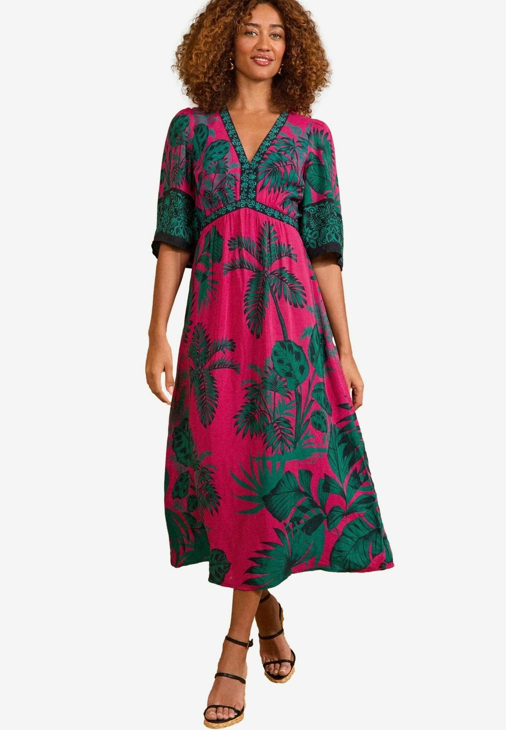 

Повседневное платье REGULAR FIT WOODBLOCK PRINTED V-NECK Love & Roses, розовый