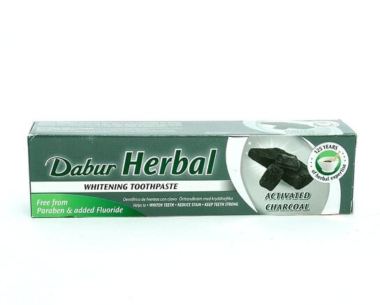 

Отбеливающая зубная паста с активированным углем, 100 мл Dabur, Herbal