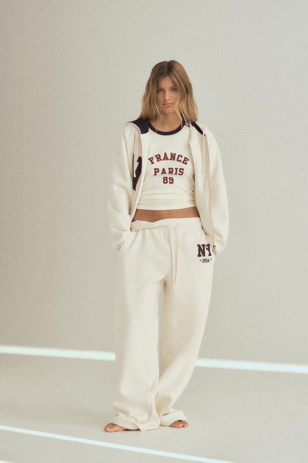

Мужские брюки varsity new york ZARA, экрю