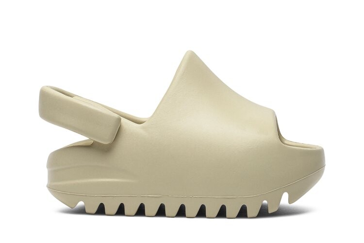 

Кроссовки Adidas Yeezy Slides Infant, белый