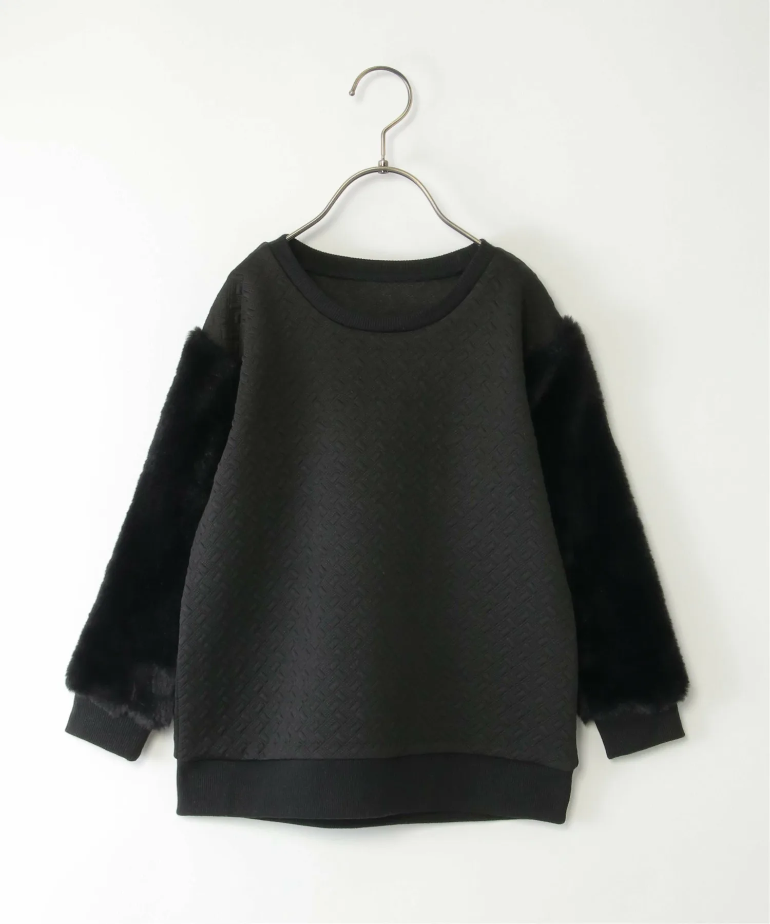 Пуловер из искусственного меха с жаккардовыми рукавами (120-160 см) Ikka, black