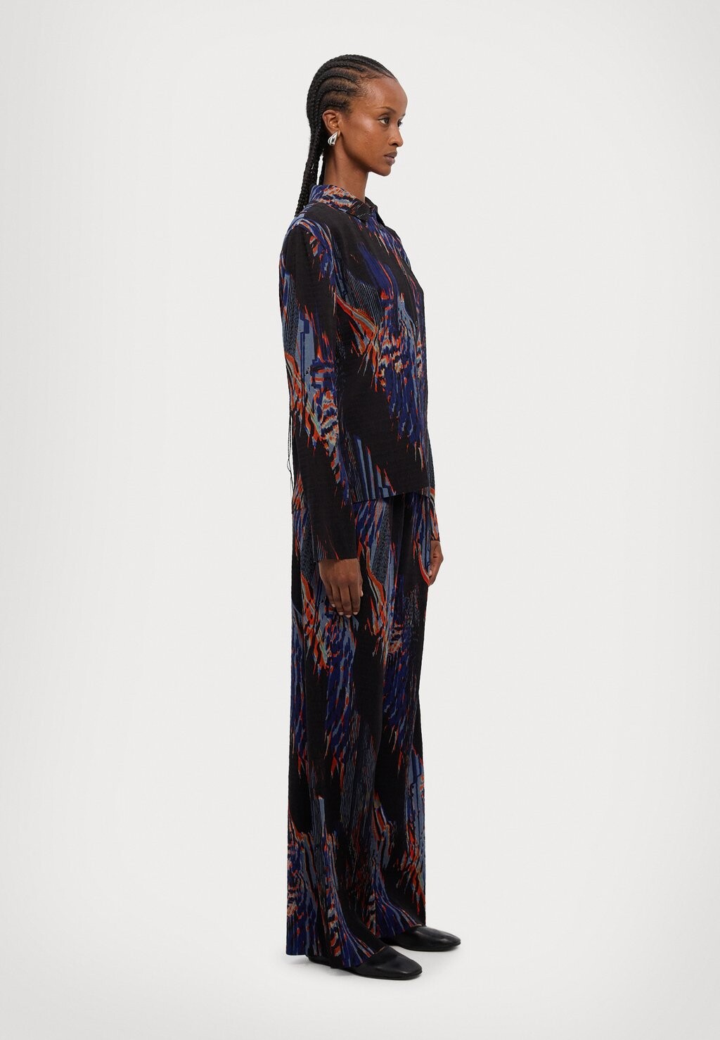 

Рубашка с длинным рукавом SILHOUETTE SHIRT Henrik Vibskov, светло-голубой