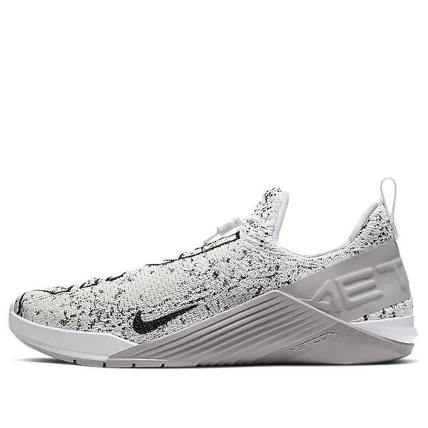 

Кроссовки реагировать меткон Nike, белый