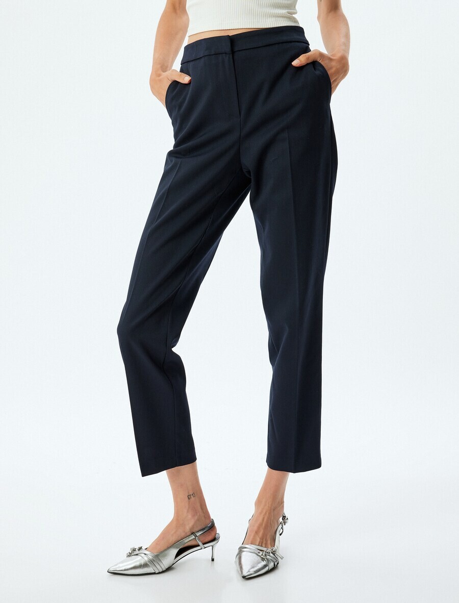 

Брюки чинос Koton Regular Chino Pants, темно-синий