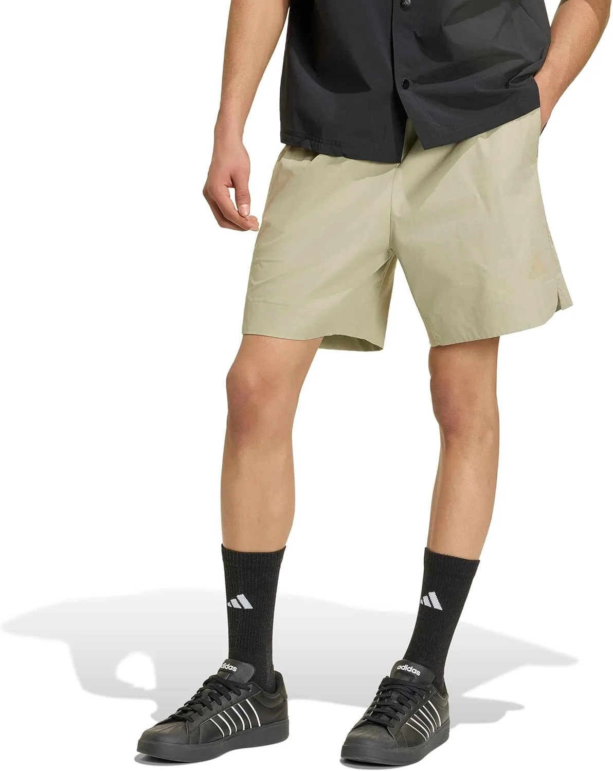 

Мужские шорты adidas City Tech Woven