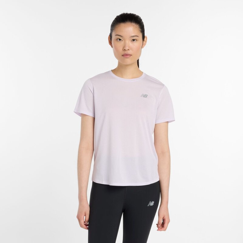

Футболка женская беговая с короткими рукавами New Balance, цвет taro heather (wt41253tae)