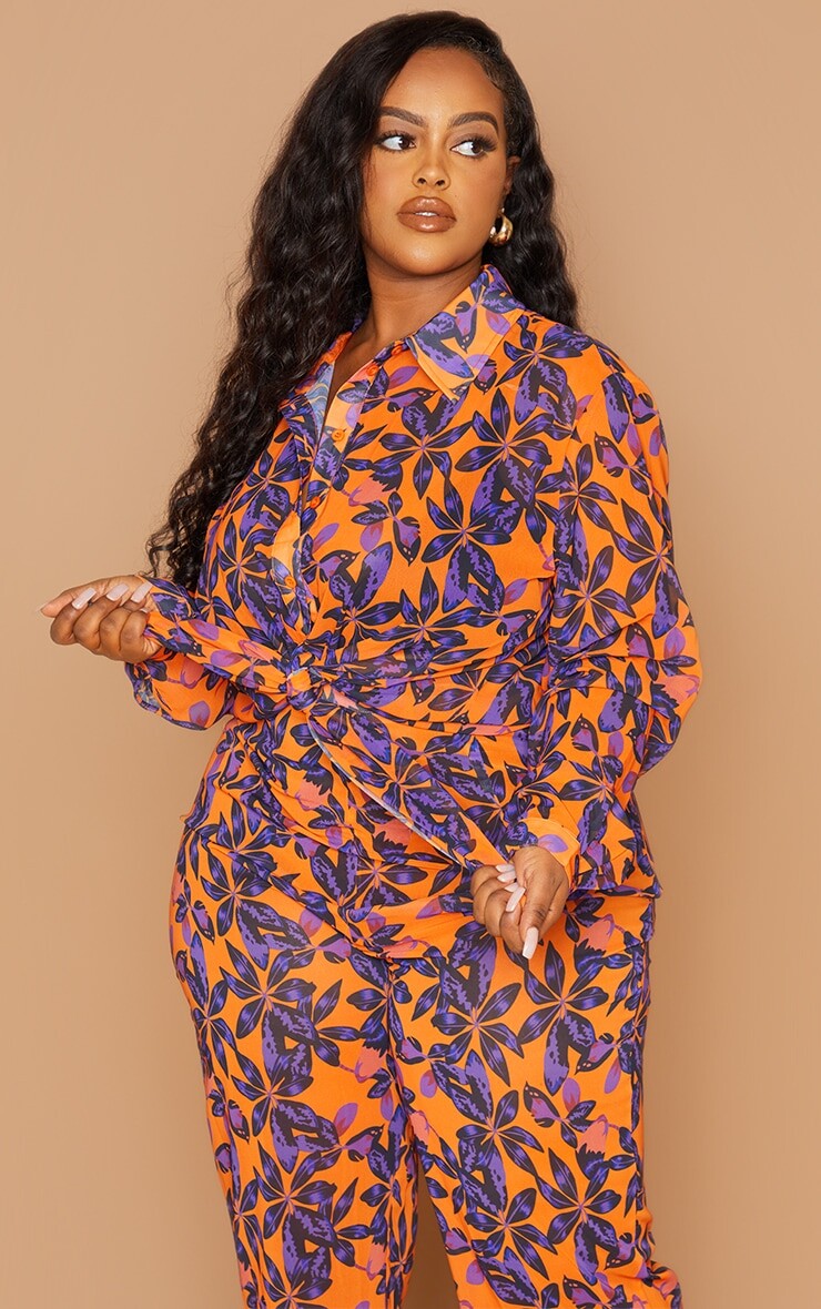 

PrettyLittleThing Плюс оранжевая пляжная рубашка с принтом