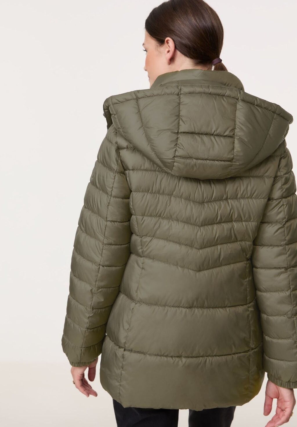 

Зимнее пальто STEPP MIT ABNEHMBARER KAPUZE Gerry Weber, зеленый