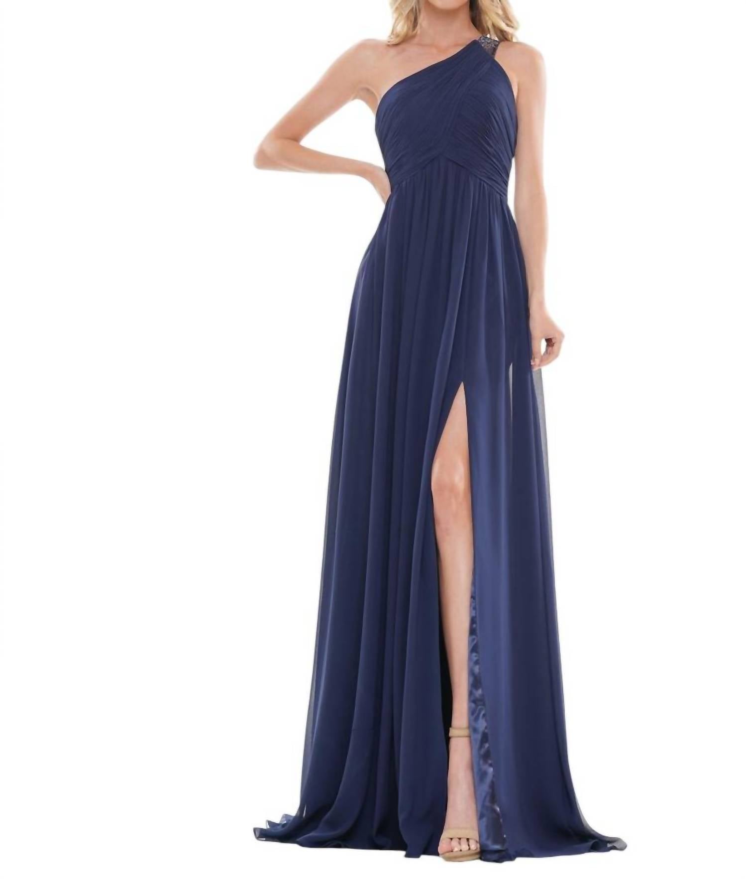 

Длинное платье на одно плечо в темно-синем цвете COLORS DRESS
