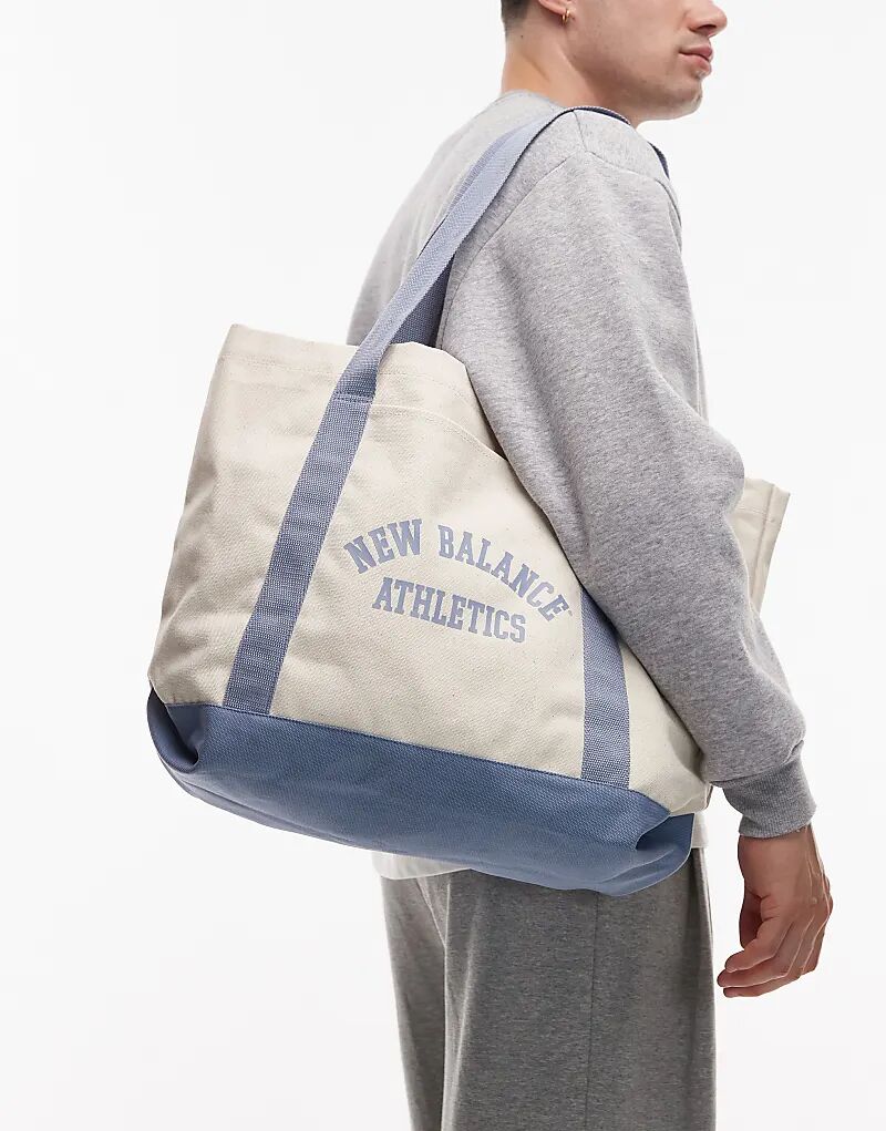 

Холщовая сумка-тоут New Balance в бежево-синем цвете