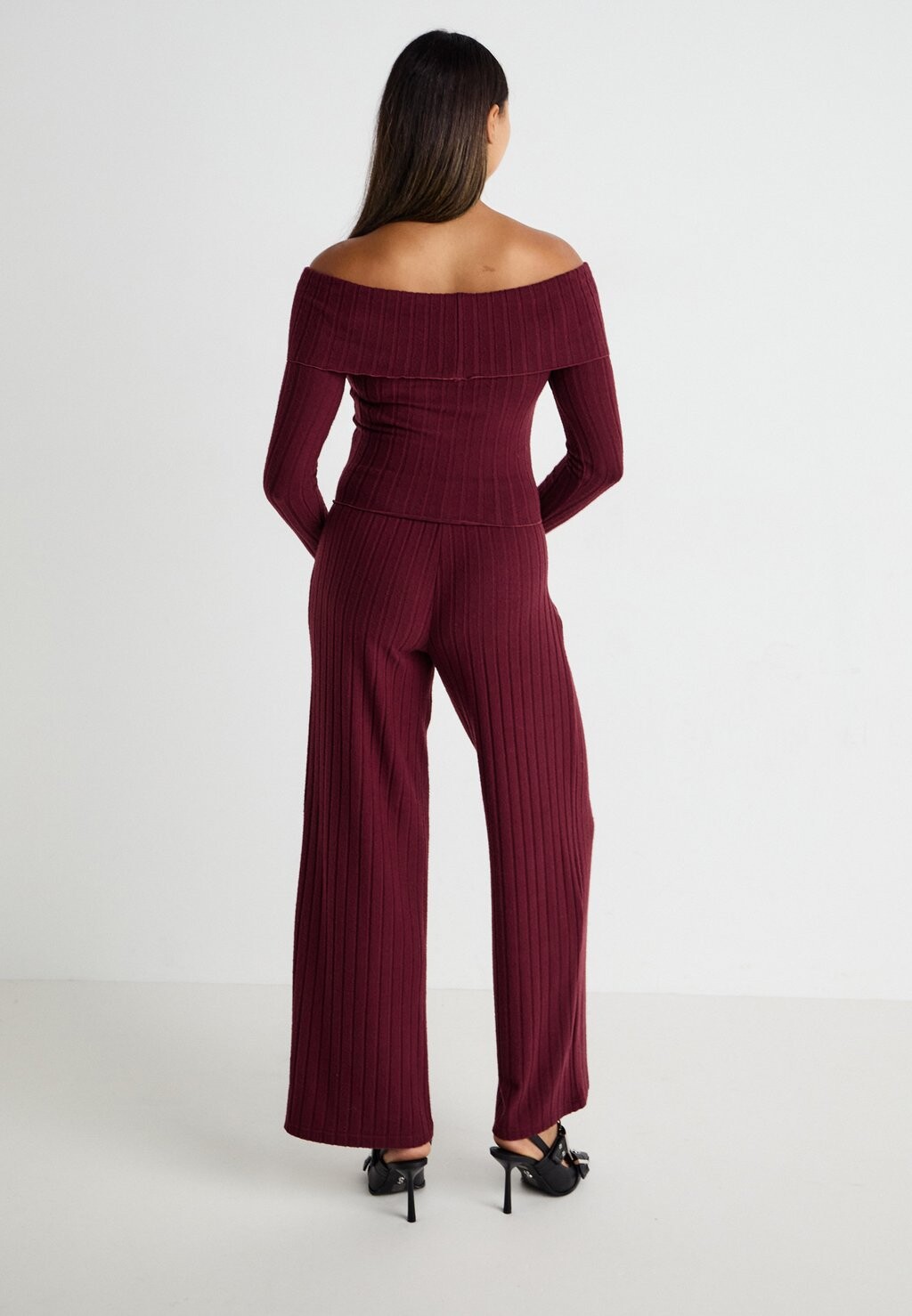

Топ с длинными рукавами ONLANNA OFF SHOULDER ONLY, бордовый