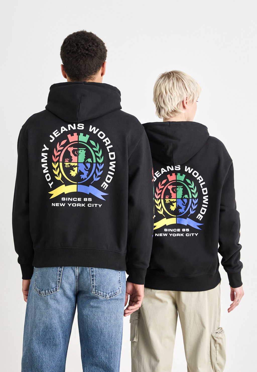 

Толстовка VARSITY CREST HOOD UNISEX - Hoodie Tommy Jeans, черный