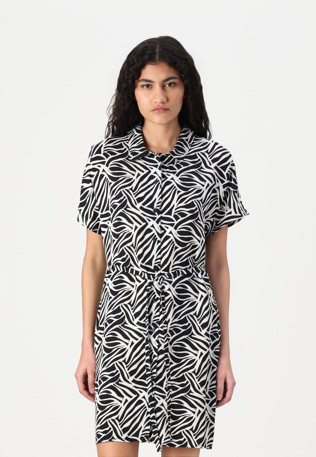 

Платье-рубашка ONLNOVA LIFE SHIRT DRESS ONLY, черный