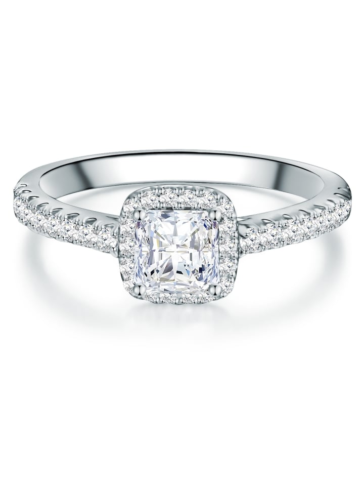 

Trilani Серебряное кольцо с кубическим цирконием в оправе из серебра