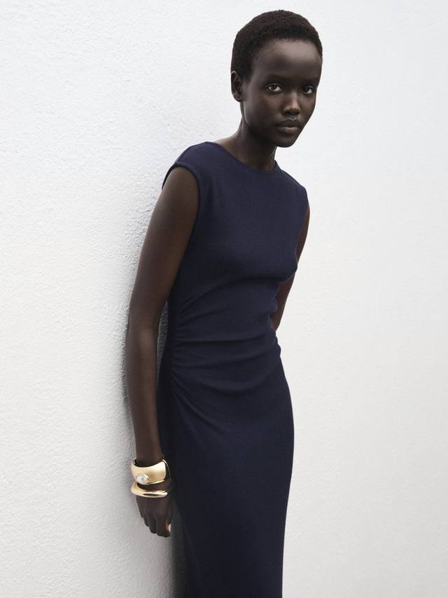 

Бесплатное платье Basilea Mango, Navy