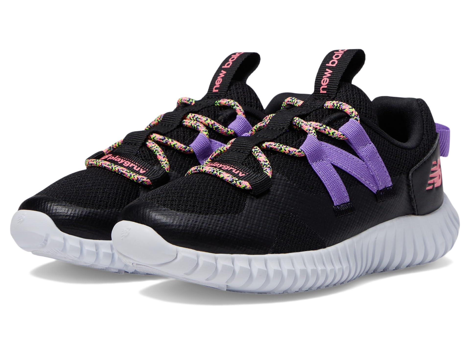

Кроссовки New Balance Kids Playgruv V2 Bungee, Black/Violet Crush