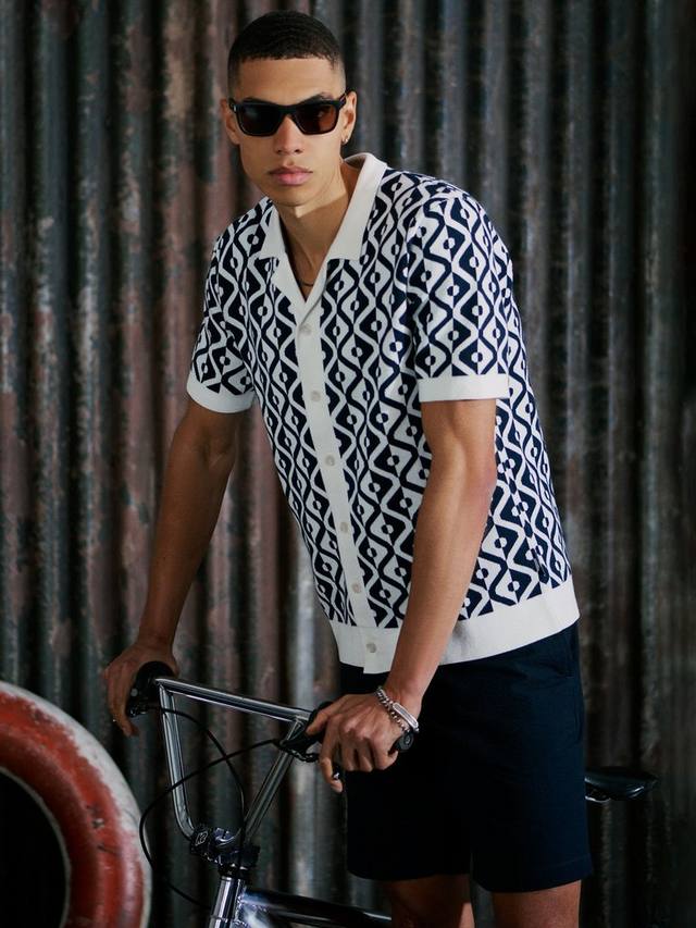 

Трикотажная курортная рубашка с жаккардовым принтом Tile Ben Sherman, Ivory