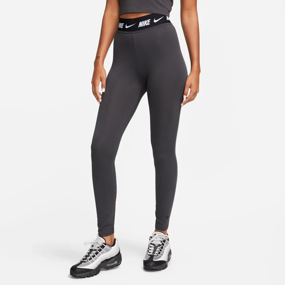 

Леггинсы Nike Sportswear "ЖЕНСКИЕ ЛЕГГИНГИ С ВЫСОКОЙ ПОСАДКОЙ "CLUB", антрацит