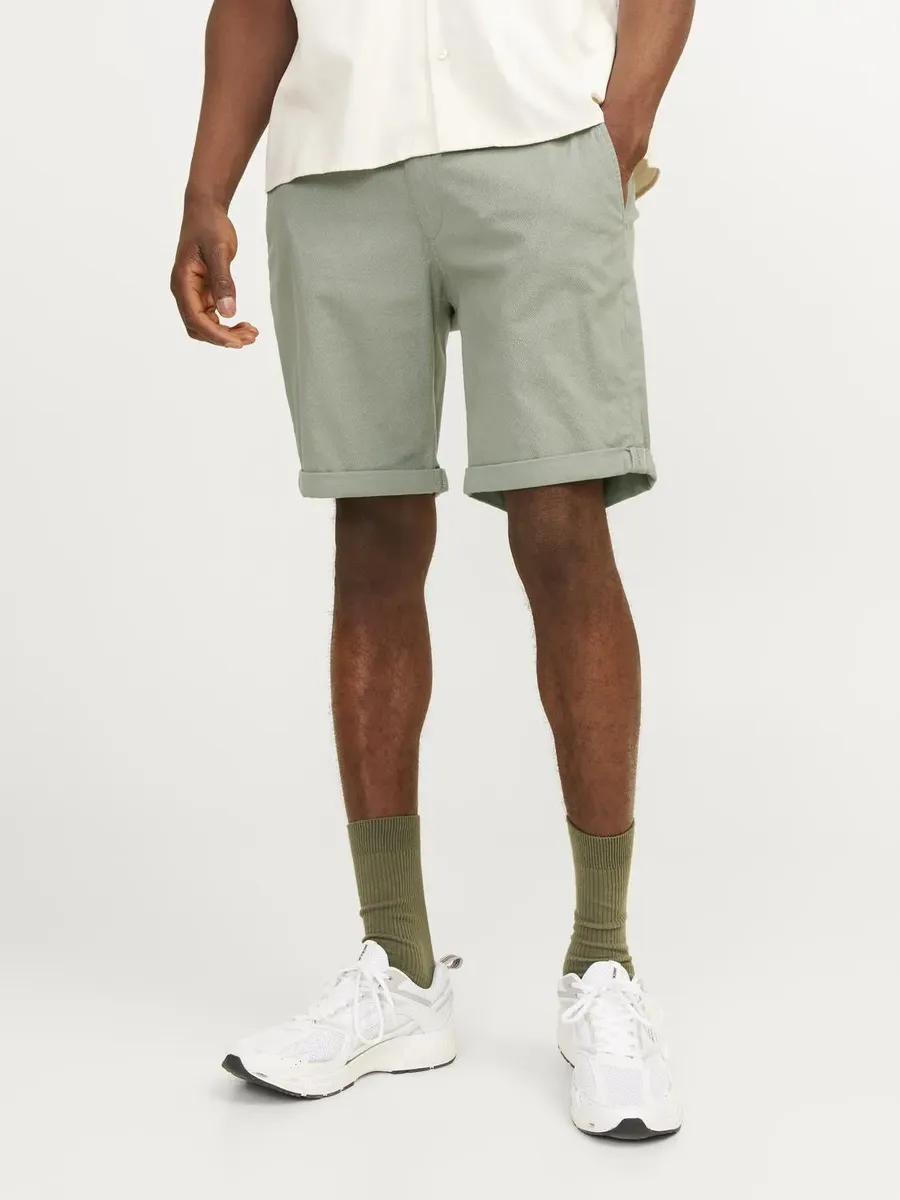 

Шорты-чиносы Jack & Jones "JPSTFURY JJSHORTS ANA SN", зеленый