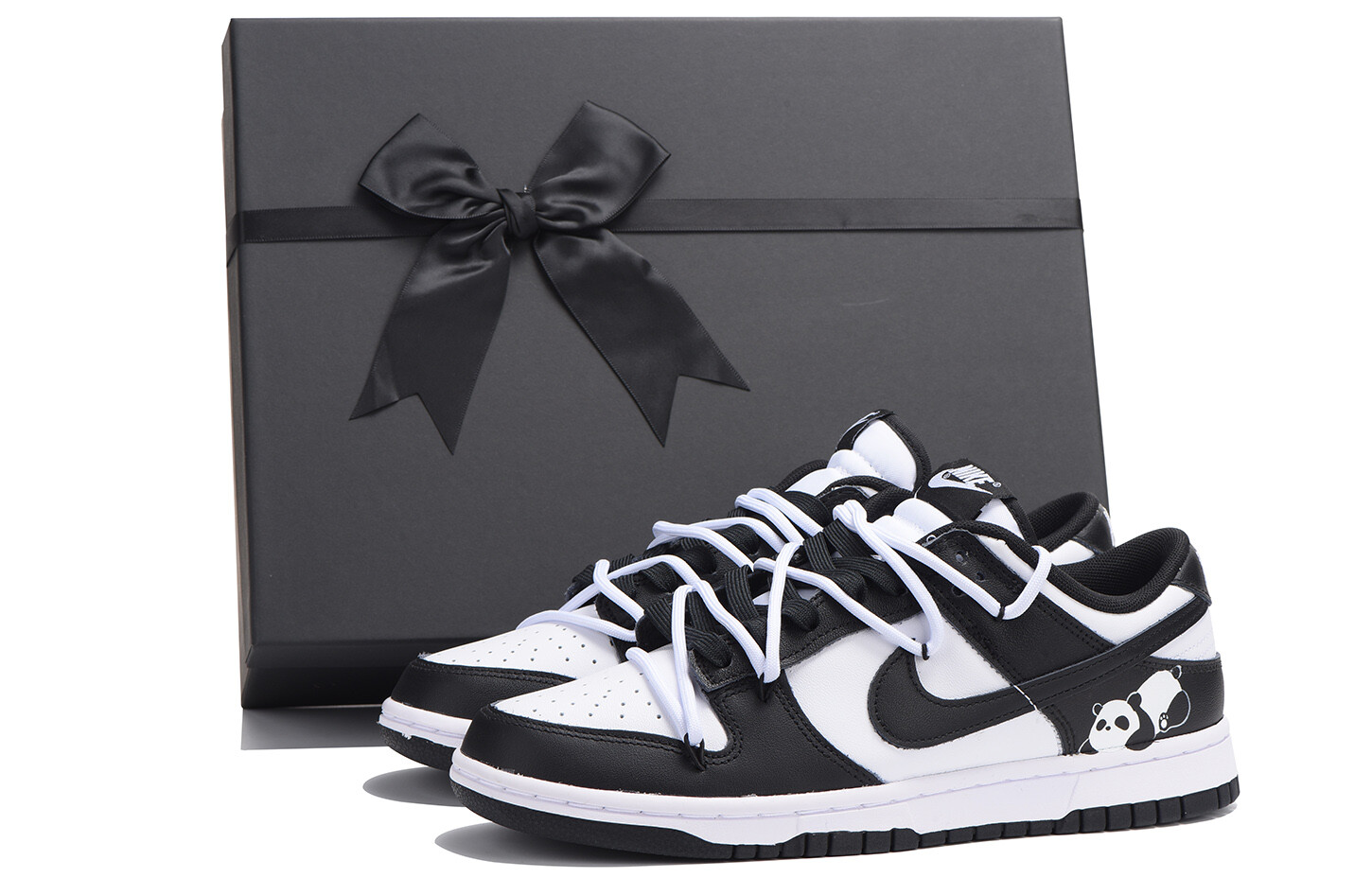

Кроссовки Nike Dunk Skateboard Shoes Men Low-Top Black/White