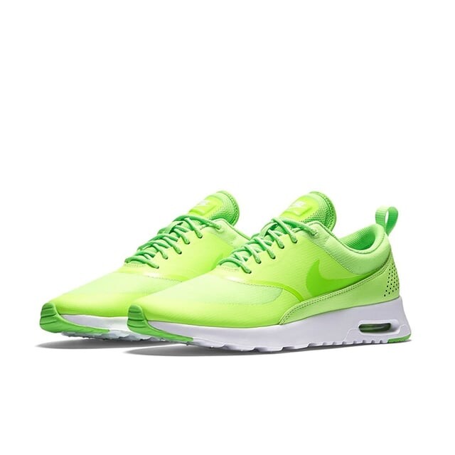 Синтетические женские кроссовки Air Max thea Lacing He 599409 306 Nike, зеленый — фото 4