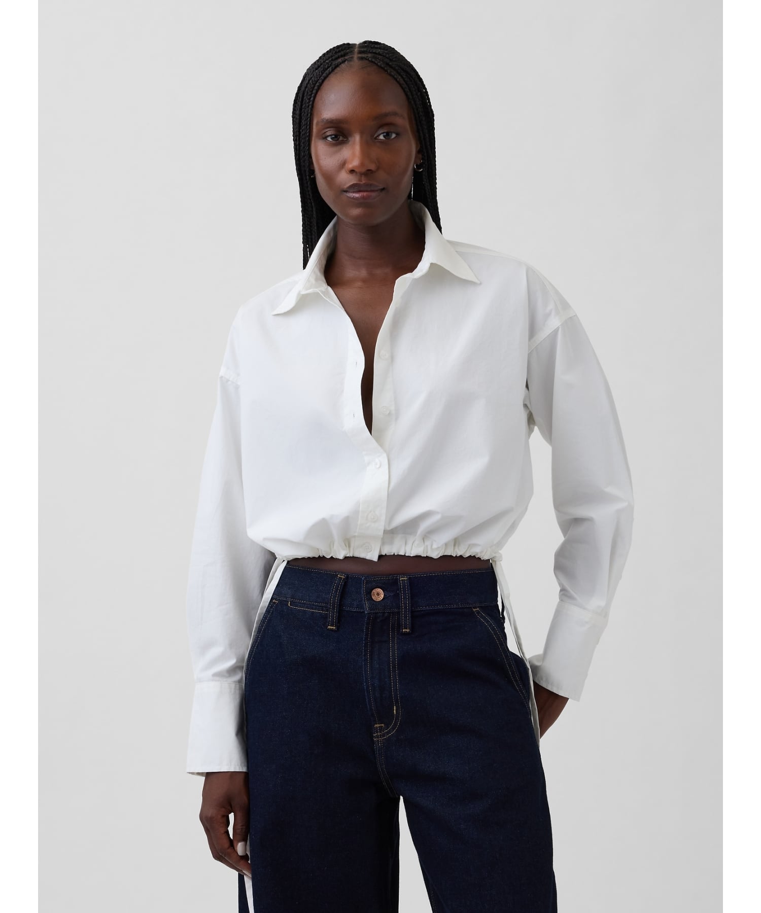 (W) Укороченная рубашка оверсайз из поплина с ленточным краем GAP, OPTIC_WHITE — фото 2