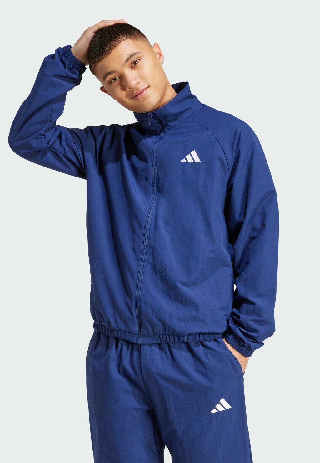 

Легкая куртка Adidas Sportswear, синий