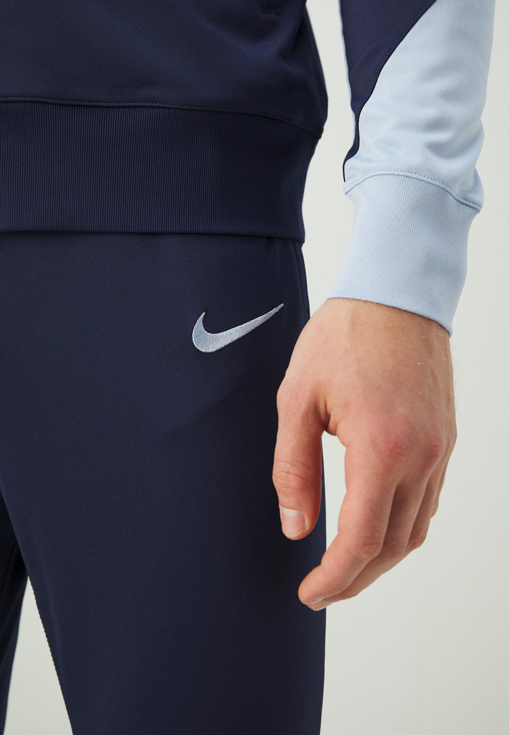 

Национальная сборная Nike, темно-синий France Fff Strike Track Suit