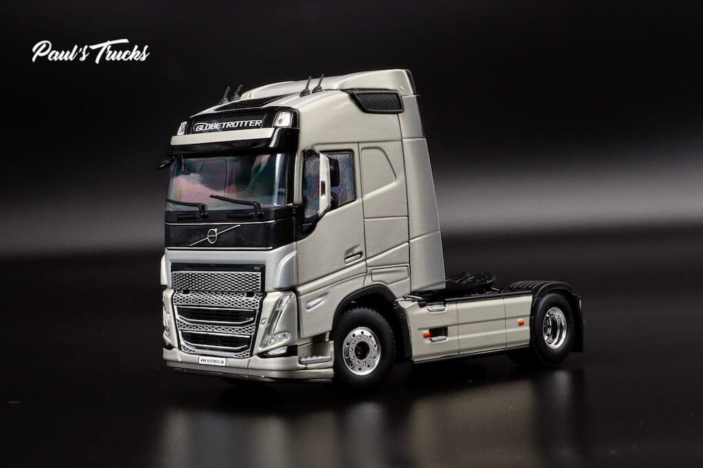 

Модели WSI, Volvo Fh5 Globetrotter 4X2, масштаб 1/50 WSI Models