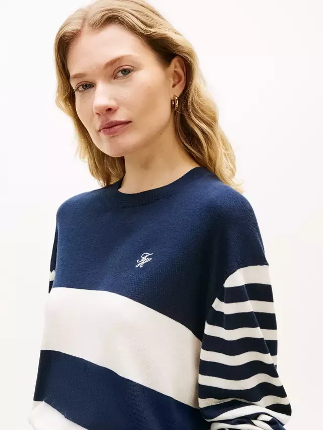 Джемпер с вышитым логотипом в полоску, разноцветный Tommy Hilfiger — фото 4