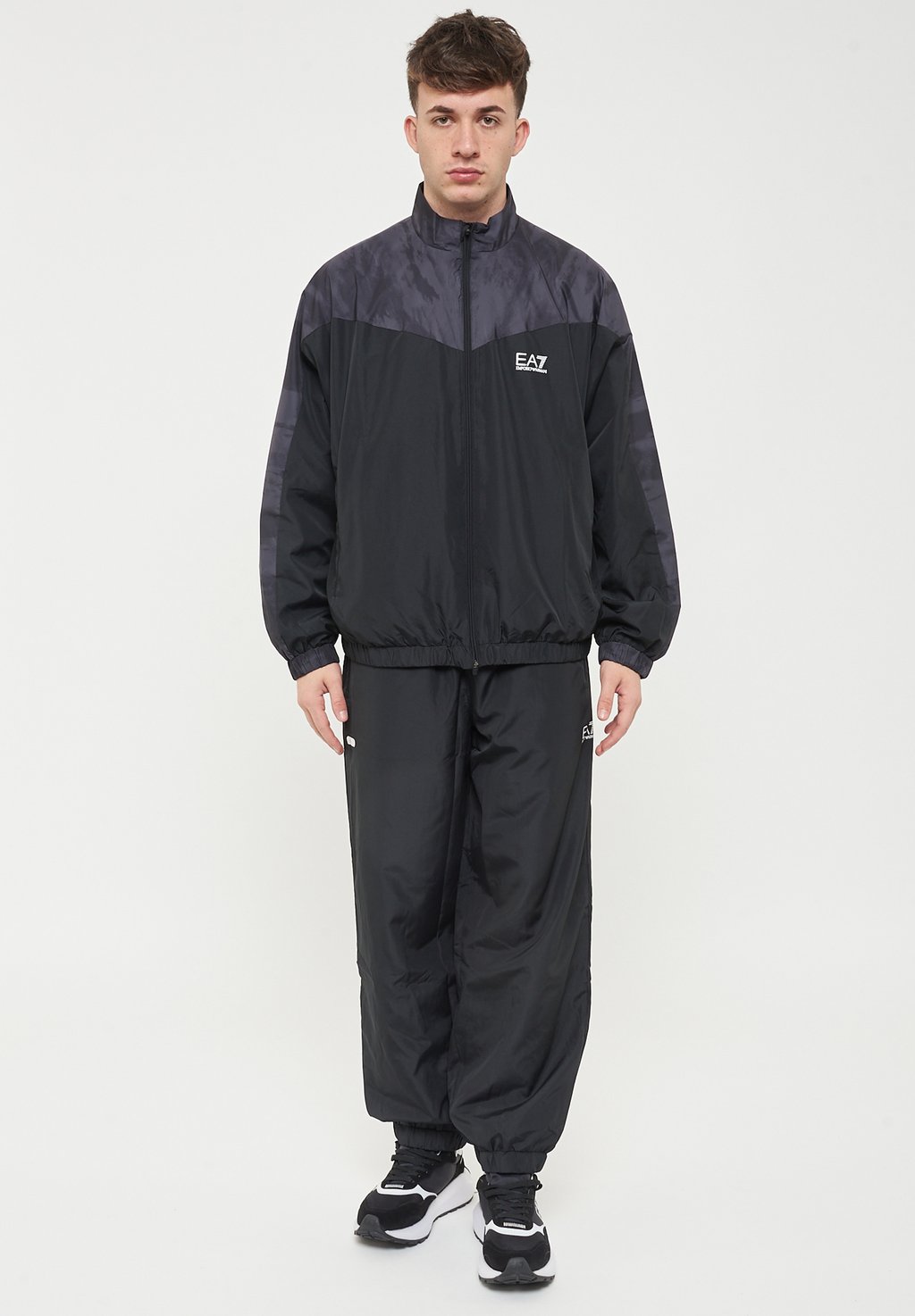 

Костюм SET EA7 Emporio Armani, черный