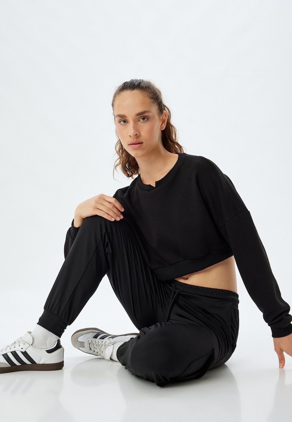 

Брюки карго JOGGER Koton, черный