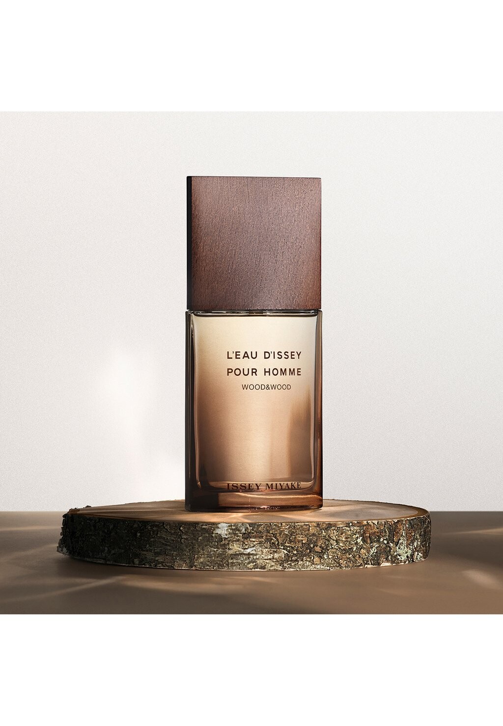 Issey miyake l'eau dissey. Issey miyake "l`eau d`issey pour homme" edt 125 ml. Issey miyake a drop d'issey. L eau d issey wood wood. L eau d issey wood wood.