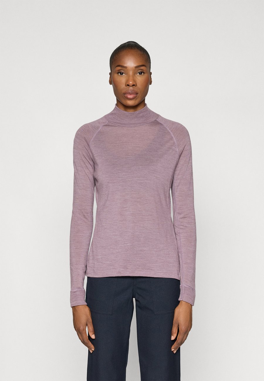 

Топ Houdini ACTIVIST TURTLENECK, Foggy Purple/Berry