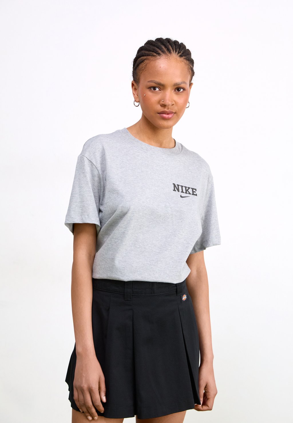 

Футболка с принтом PRINCETON CREW Nike Sportswear, серый