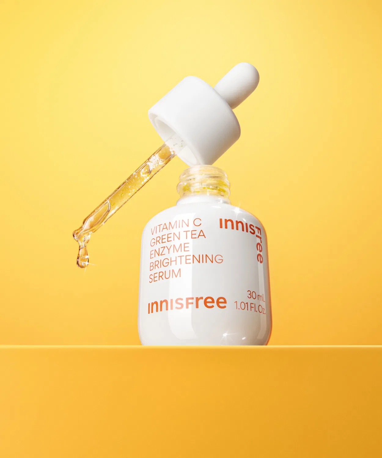 Сыворотка Innisfree — Bright с витамином C и ферментом зелёного чая, 30 мл