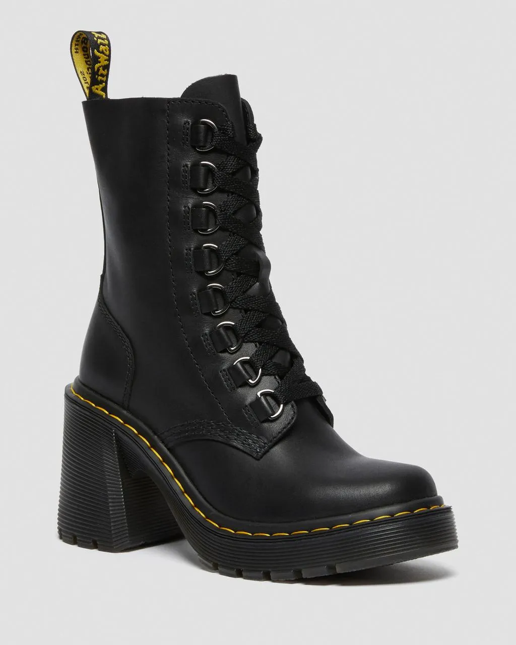 

Dr. Martens Chesney Кожаные ботинки на расклешенном каблуке со шнуровкой, цвет Black — Sendal