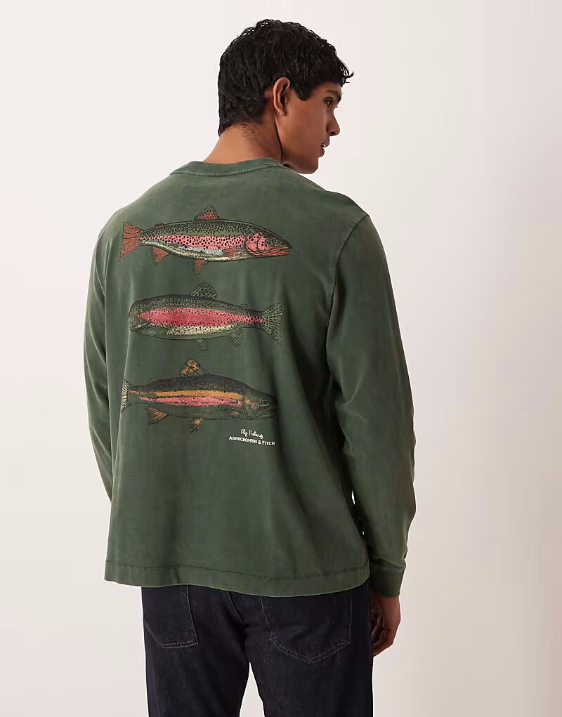 

Зеленый топ с длинными рукавами и принтом на спине Abercrombie & Fitch