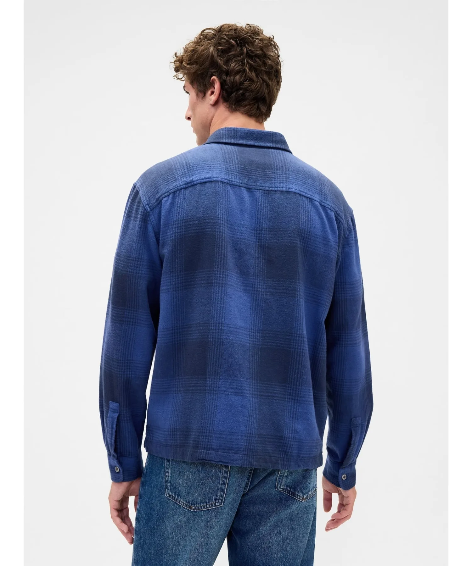 (U) Фланелевая рубашка свободного кроя GAP, NAVY_PLAID — фото 4