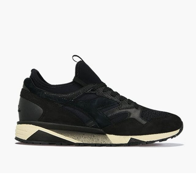 

Мужские кроссовки X paura n9002 носки Diadora, черный
